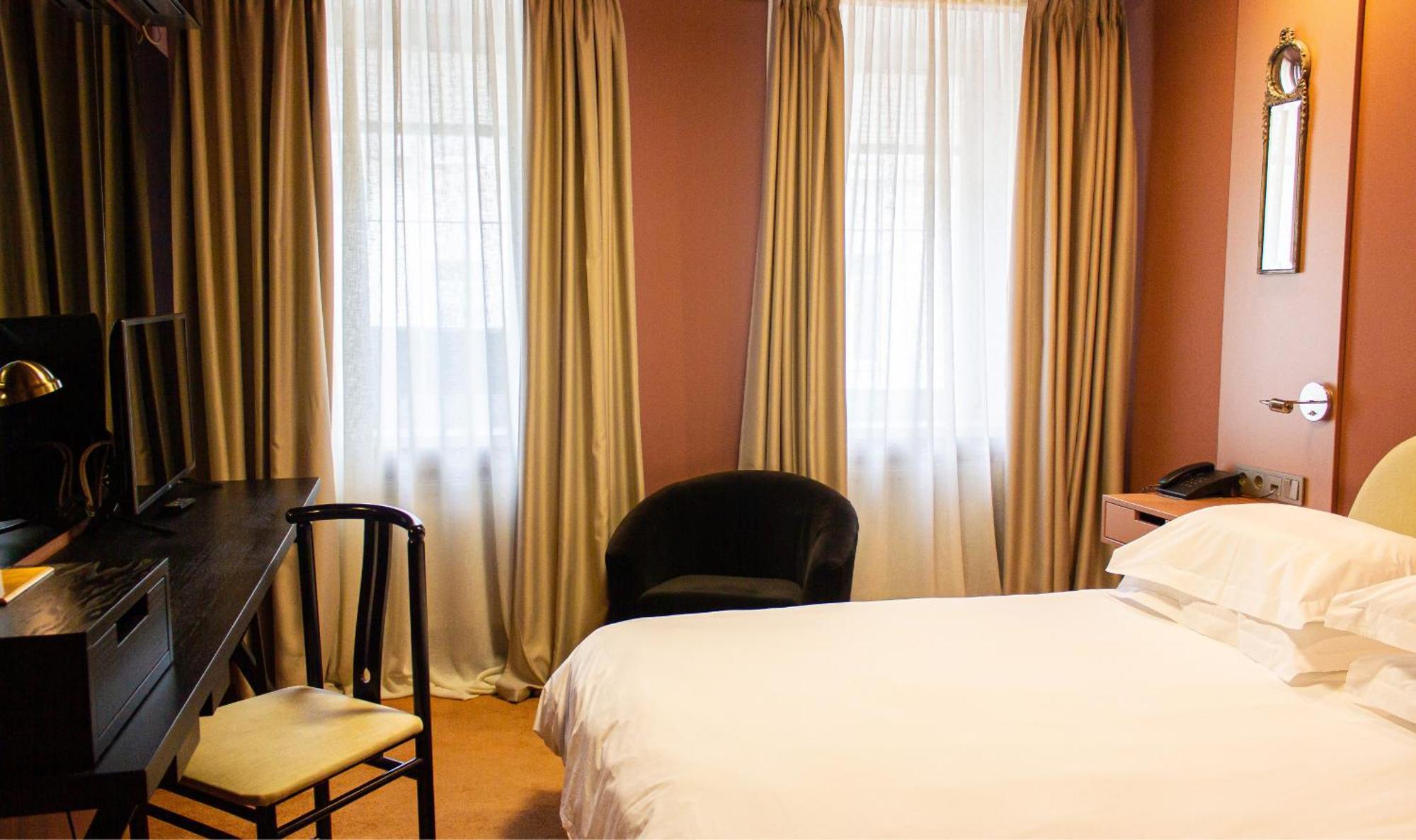 Vozdvyzhensky Boutique Hotel Kyiv Quarto foto